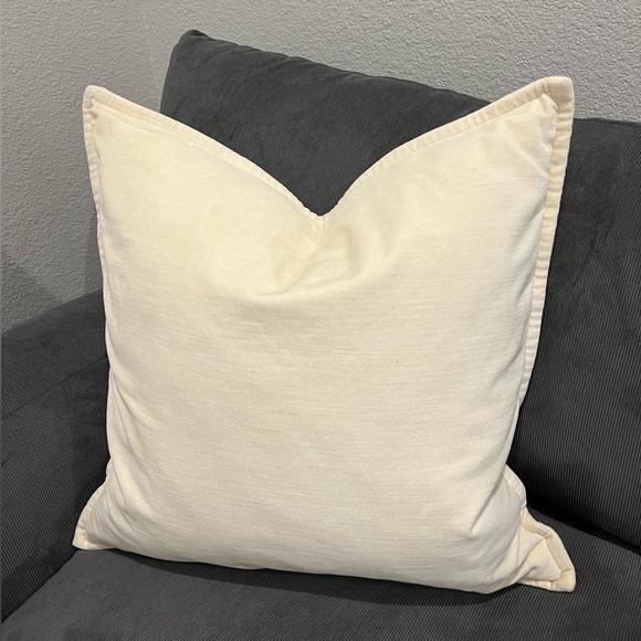 Pottery Barn Accents Pottery Barn Ivory Accent Pillows 2x20